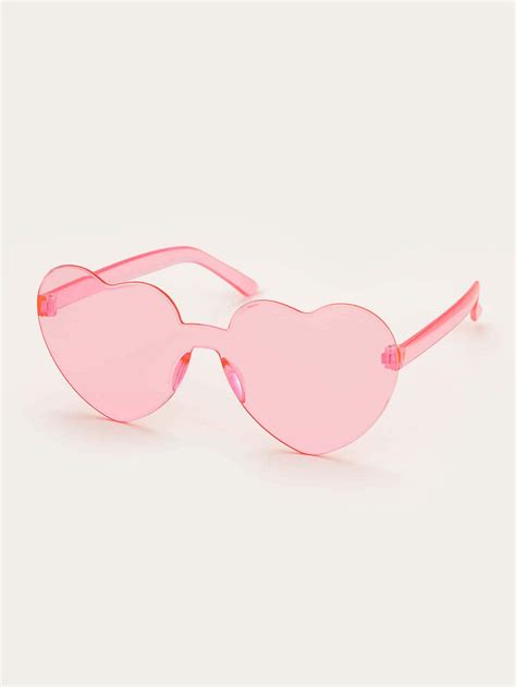 aesthetic heart shaped glasses.